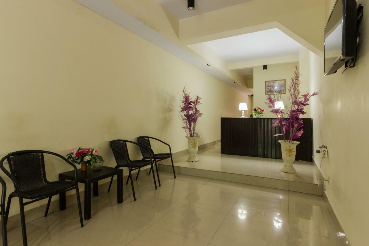 Reddoorz @ Malalayang 2 Manado Hotel Buitenkant foto